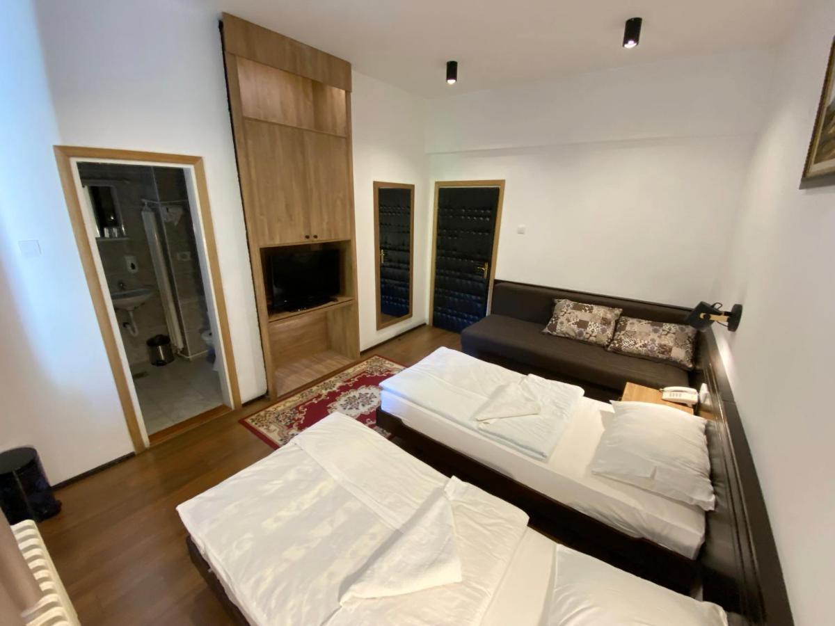 Hotel Komovi Andrijevica エクステリア 写真
