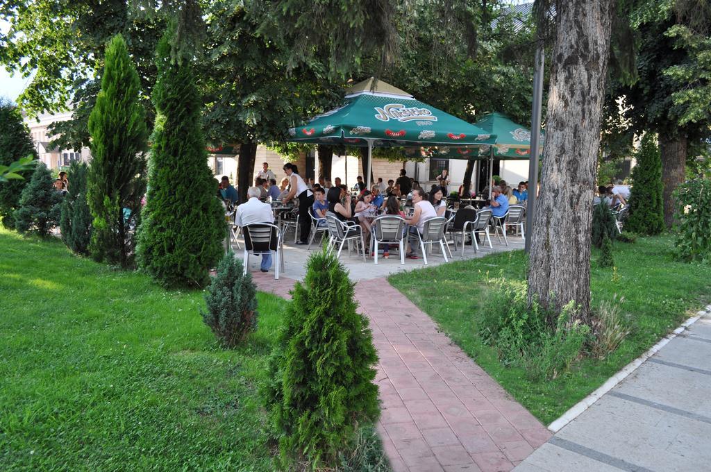 Hotel Komovi Andrijevica エクステリア 写真