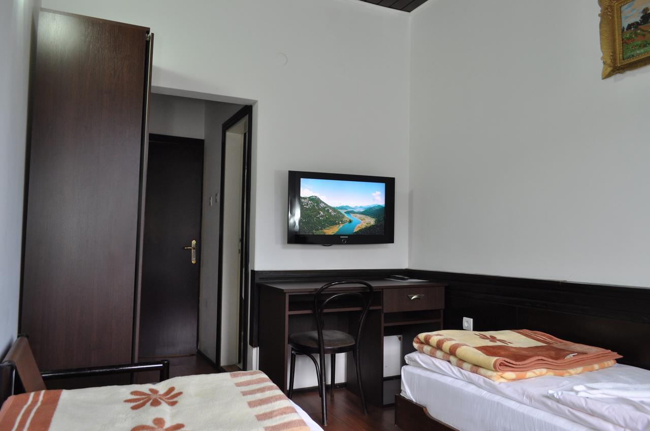 Hotel Komovi Andrijevica エクステリア 写真
