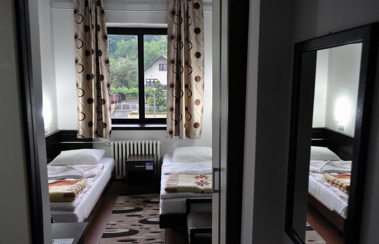Hotel Komovi Andrijevica エクステリア 写真