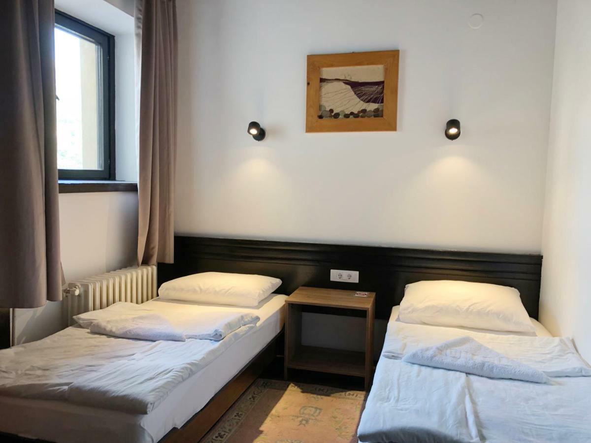 Hotel Komovi Andrijevica エクステリア 写真